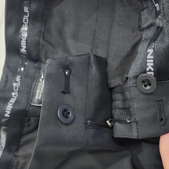 Men's Nike Golf Shorts. SIZE 30 - Picture 4 of 4